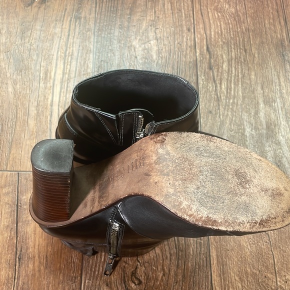 Tibi Leather Patent Contrast Black Booties Block Heels. Zipper Sz 38. Used. - Picture 8 of 10